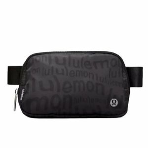 Lululemon Everywhere Belt Bag 1L *Wobbly Woodmark